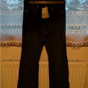 Elegant Black Straight Leg Women's Jeans